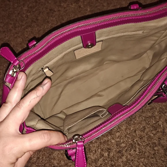 Coach Peyton Double Zip Carryall - Picture 5 of 13